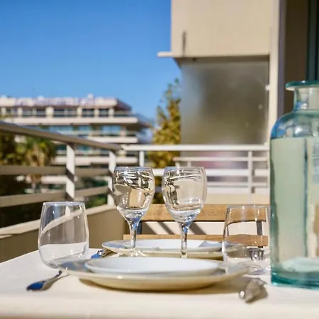 100m - Juan Stella Coeur Apartment *
