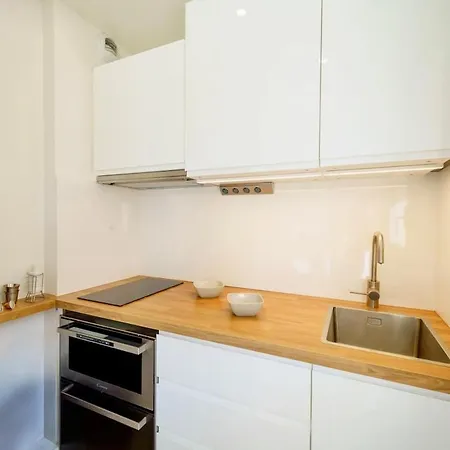 100m - Juan Stella Coeur Apartament Antibes