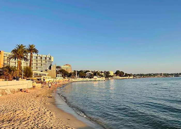 100m - Juan Stella Coeur Apartment *